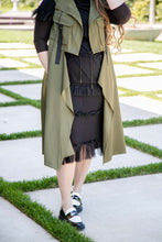 Load image into Gallery viewer, the Luton Dress