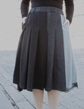 Load image into Gallery viewer, the Minsk Skirt