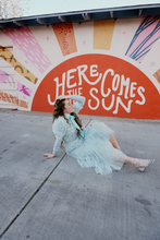 Load image into Gallery viewer, the Exeter Top