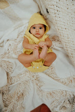 Load image into Gallery viewer, the Macaw || Multiple Color Options