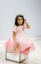 Load image into Gallery viewer, the Quicksand Rose || Multiple Color Options