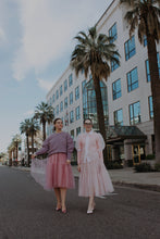 Load image into Gallery viewer, the Exeter Top