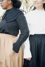 Load image into Gallery viewer, the Frankfurt Top