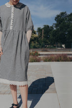 Load image into Gallery viewer, the Richardton Dress
