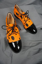 Load image into Gallery viewer, the Orange Shoe
