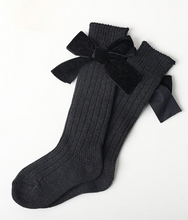 Load image into Gallery viewer, the Dasha Socks || Multiple Color Options
