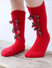 Load image into Gallery viewer, the Cindy Lou Socks
